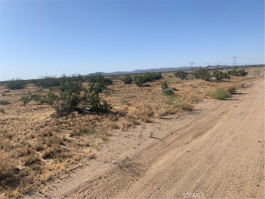 17374 Koala Road Property Photo 31