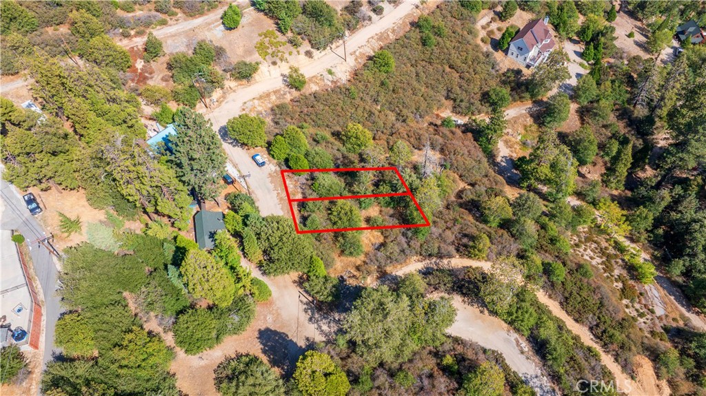 1556 Craghill Dr Property Photo 8