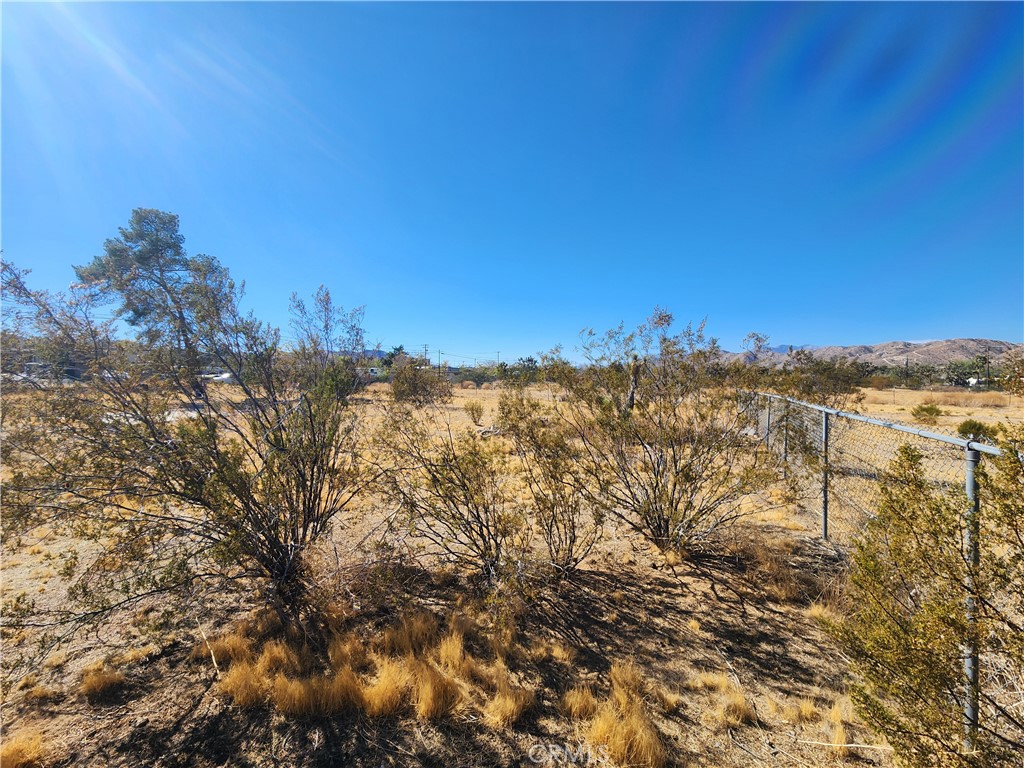 56646 Antelope Trail Property Photo 5