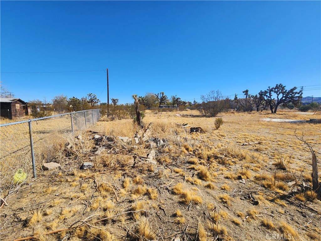 56646 Antelope Trail Property Photo 6