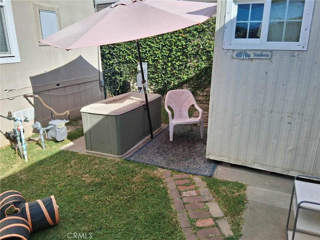 525 Fairfax Drive 2 Property Photo 3