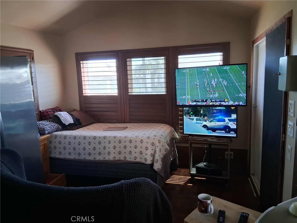 525 Fairfax Drive 2 Property Photo 4