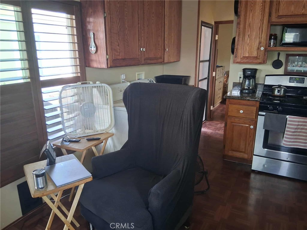 525 Fairfax Drive 2 Property Photo 7