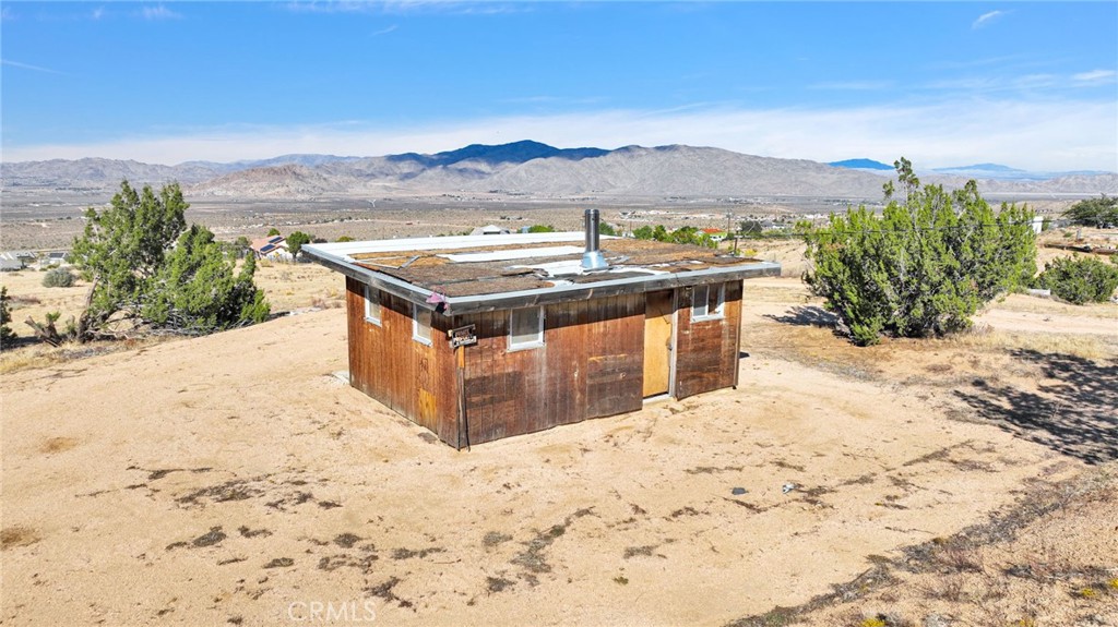 23766 Valley View Property Photo 1