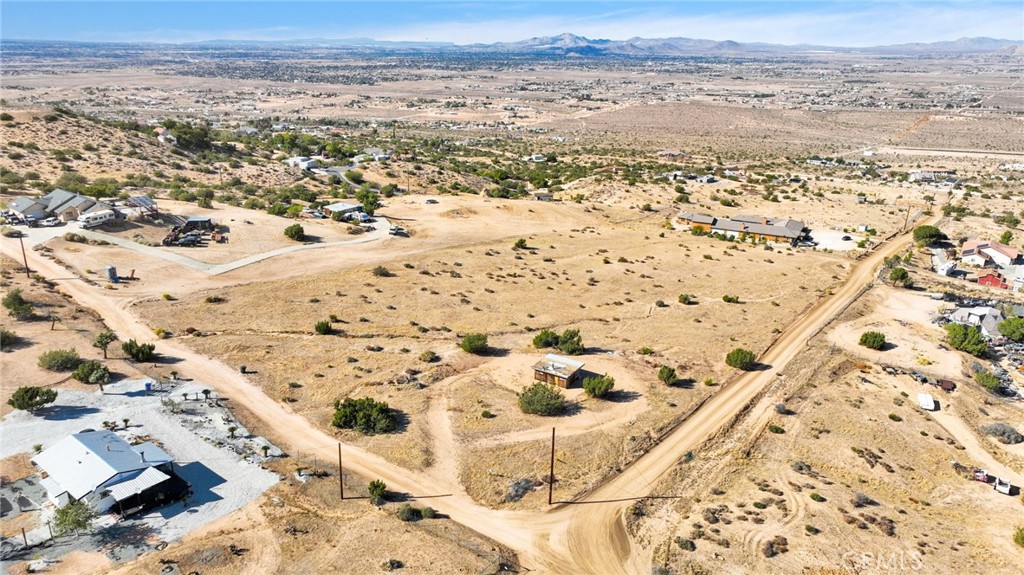 23766 Valley View Property Photo 2