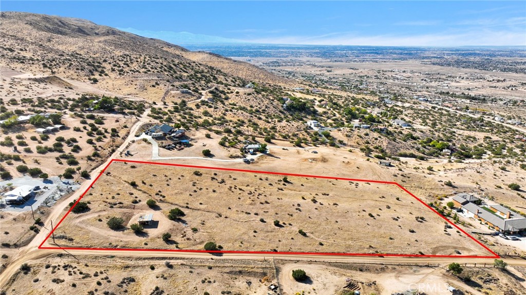 23766 Valley View Property Photo 10