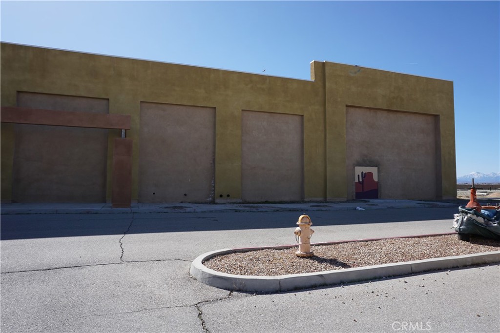 22311 Bear Valley Property Photo 4