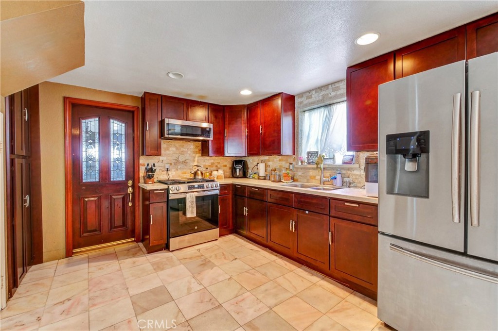 15224 Mariposa Avenue Property Photo 14