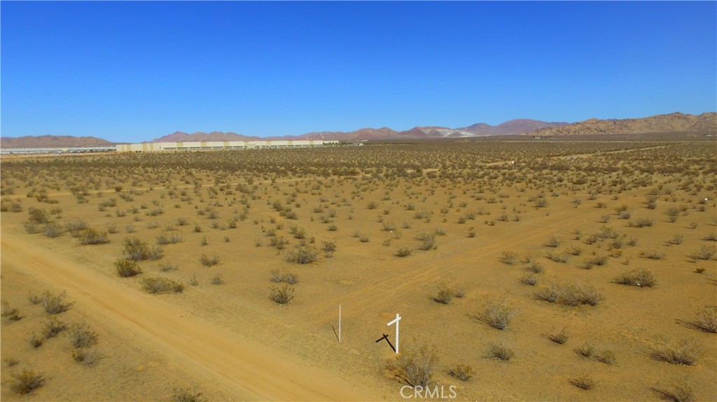 46337131 Comanche Road Property Photo 3