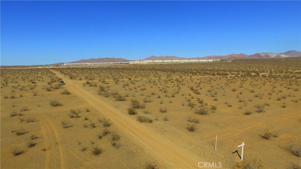 46337131 Comanche Road Property Photo 4