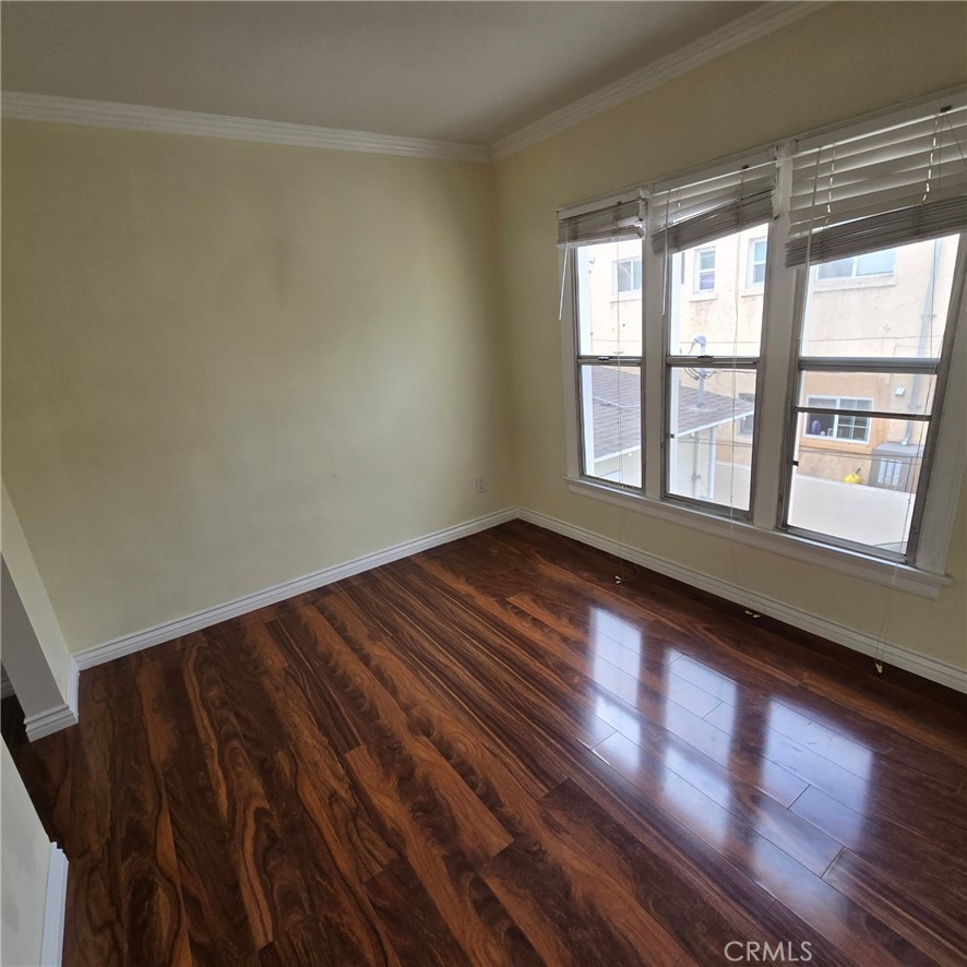 1211 Elden Ave. Property Photo 10