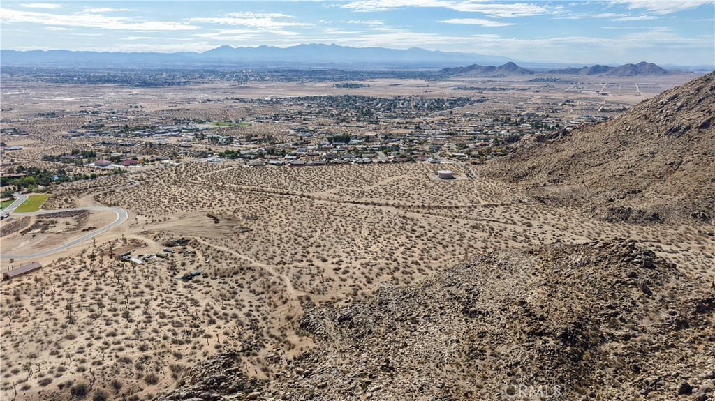 23545 Valley Crest Property Photo 8