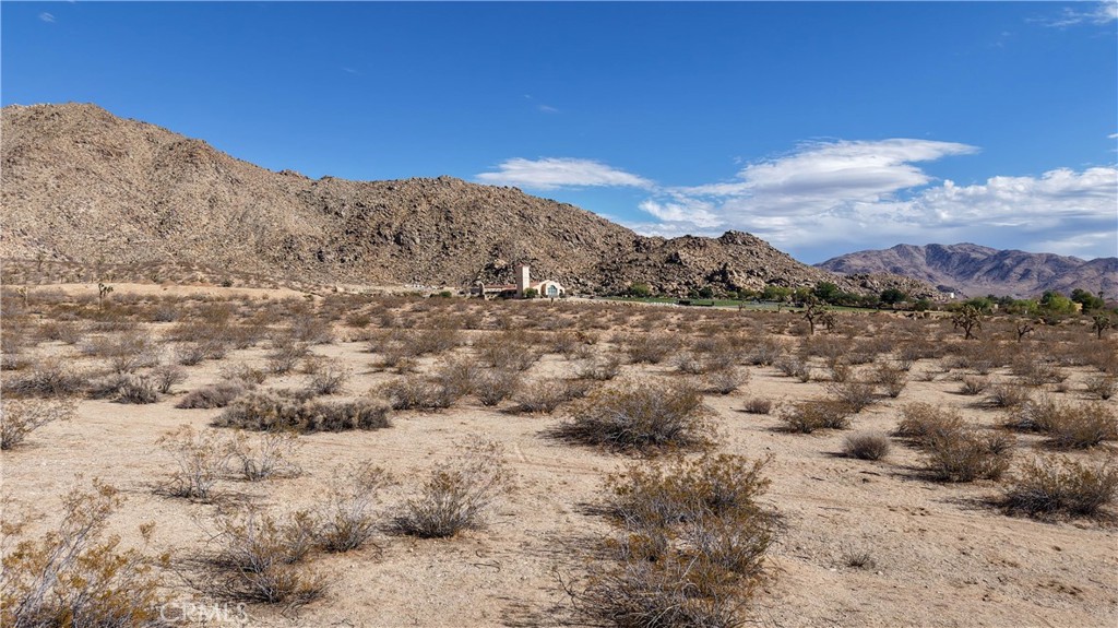 23545 Valley Crest Property Photo 12