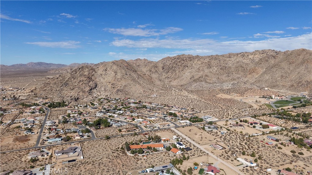 23545 Valley Crest Property Photo 15