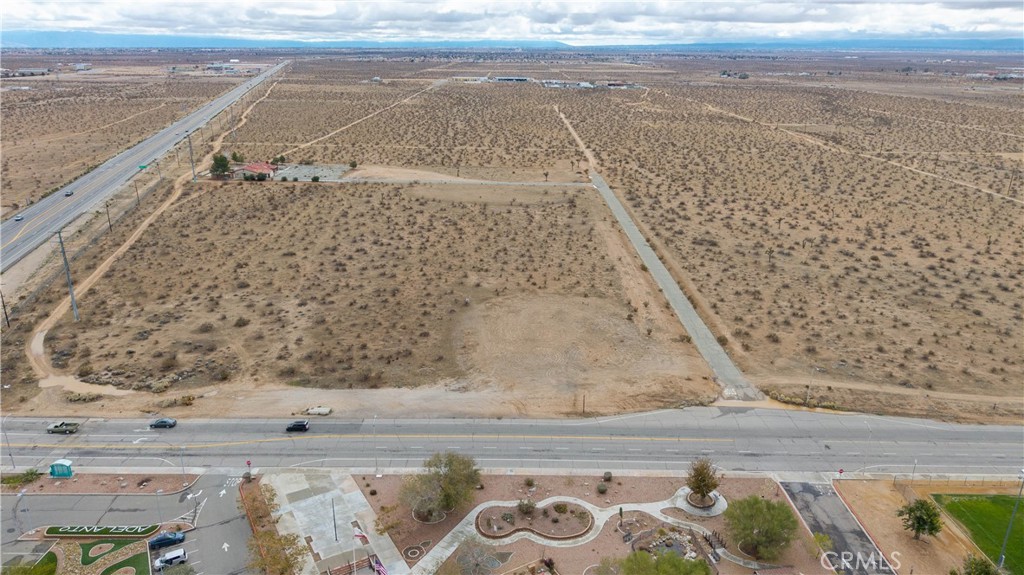 11675 Air Express Way Property Photo 4
