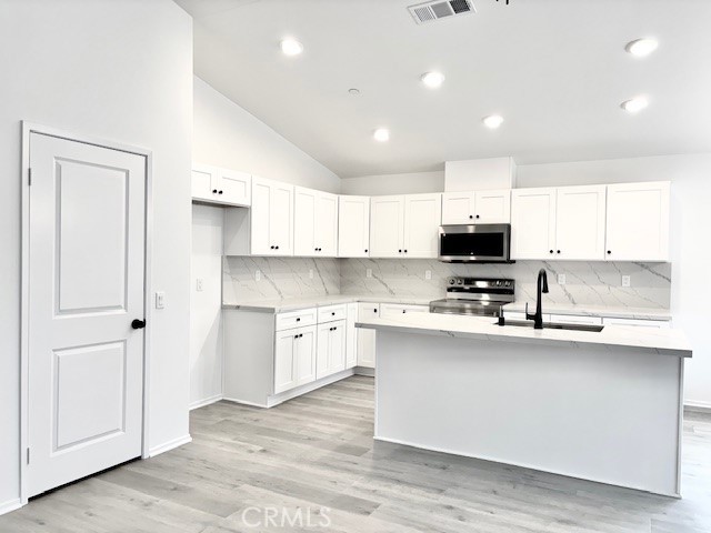 14765 Aberdeen Property Photo 6