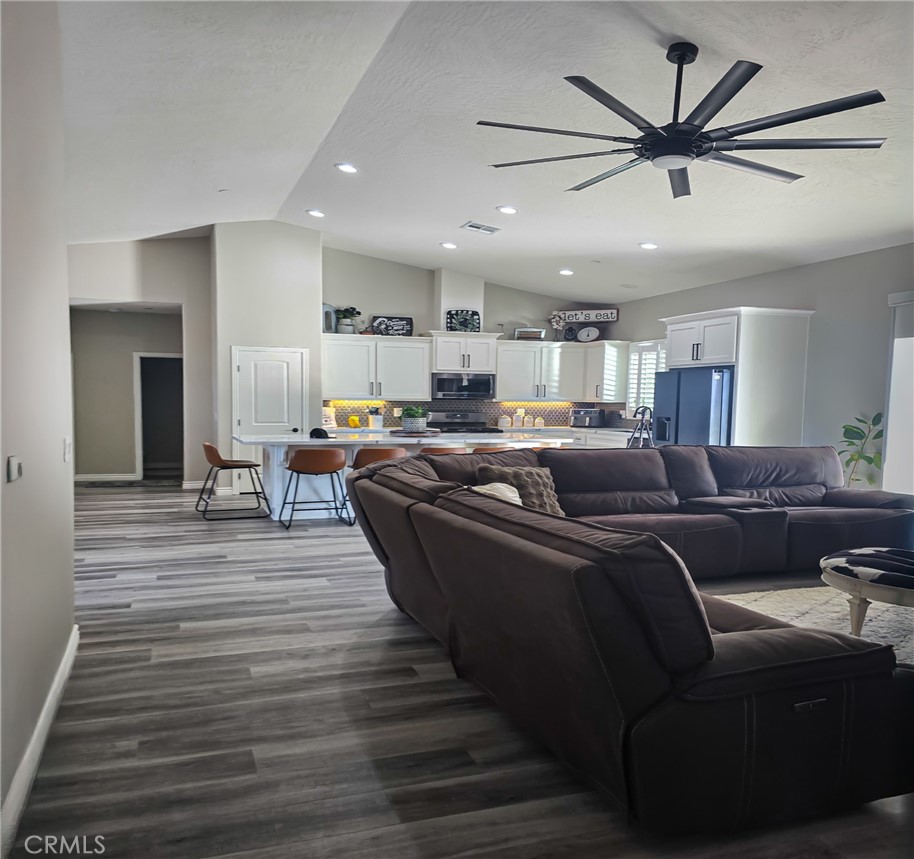 22227 Skyline Property Photo 16