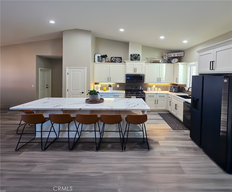 22227 Skyline Property Photo 17