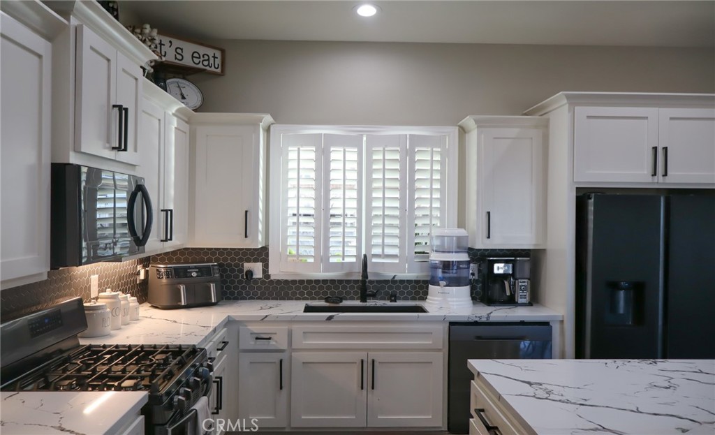 22227 Skyline Property Photo 18