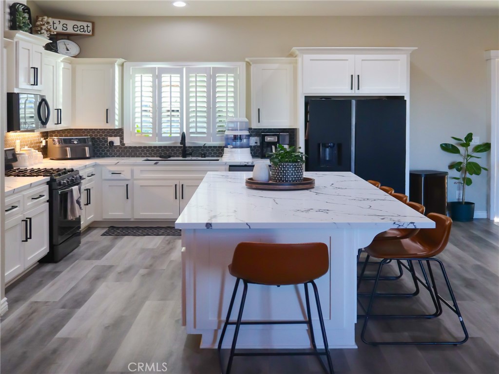 22227 Skyline Property Photo 20