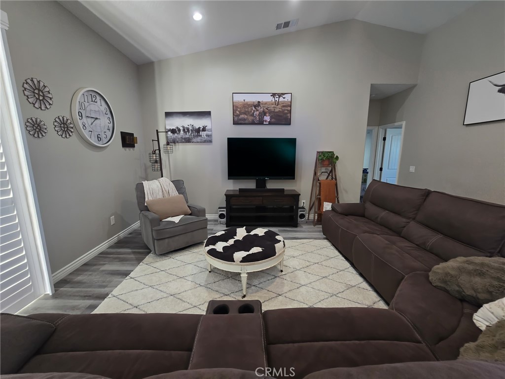 22227 Skyline Property Photo 21