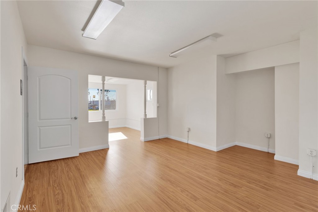 943 W Holt Boulevard Property Photo 14
