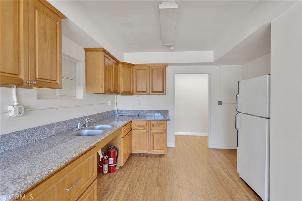 943 W Holt Boulevard Property Photo 22