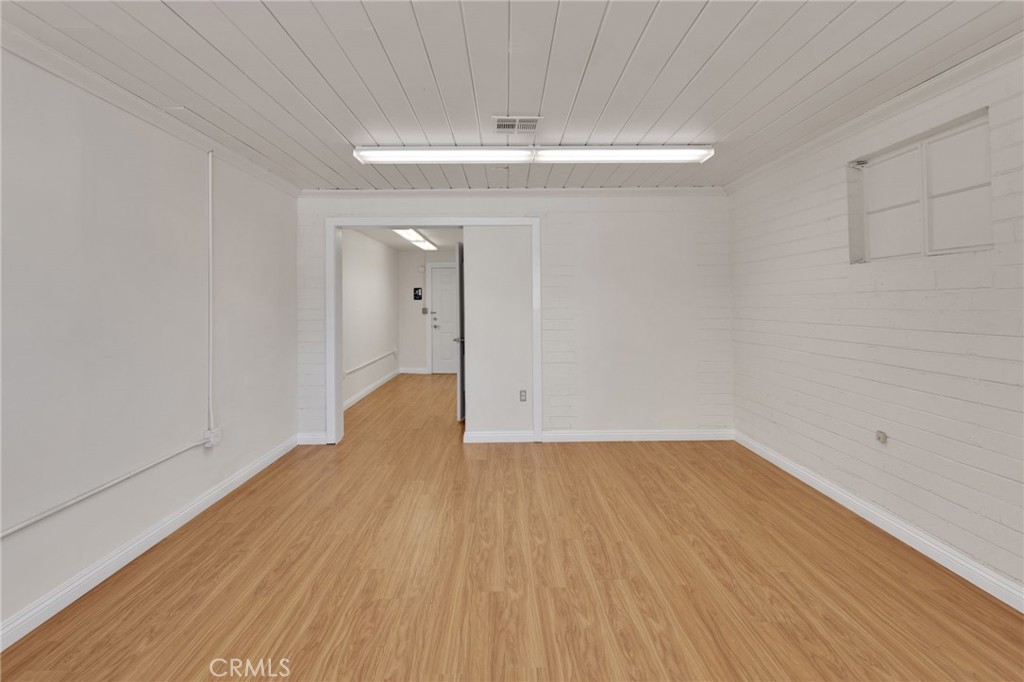 943 W Holt Boulevard Property Photo 25