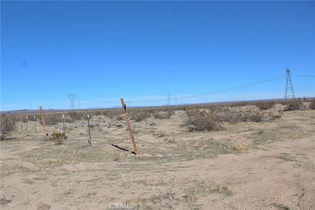 8190 Darter Road Property Photo 2