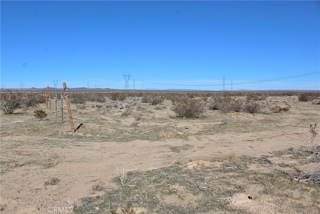 8190 Darter Road Property Photo 4