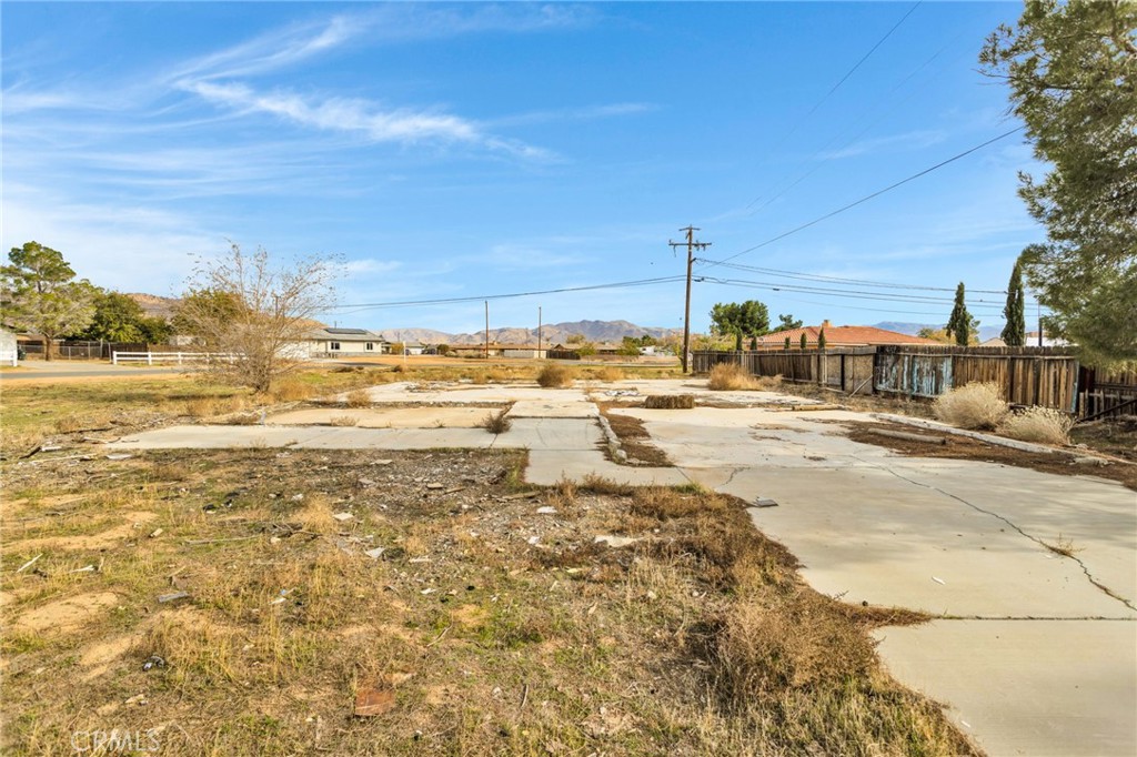 16693 Navajo Property Photo 4
