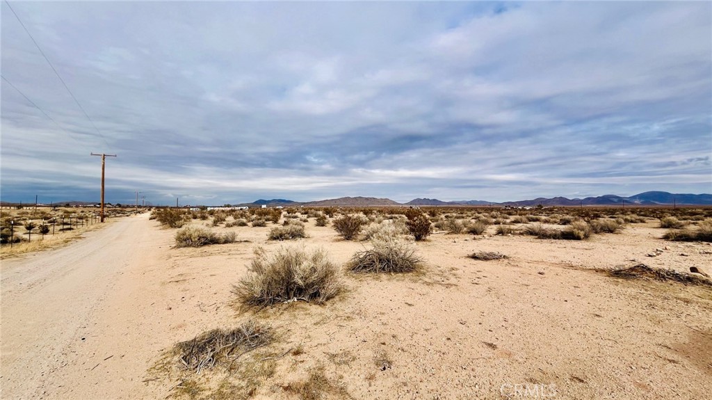47229227 Harris Lane Property Photo 17