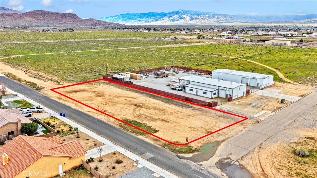 31127212 Valley Property Photo 4