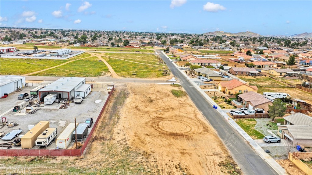 31127212 Valley Property Photo 7
