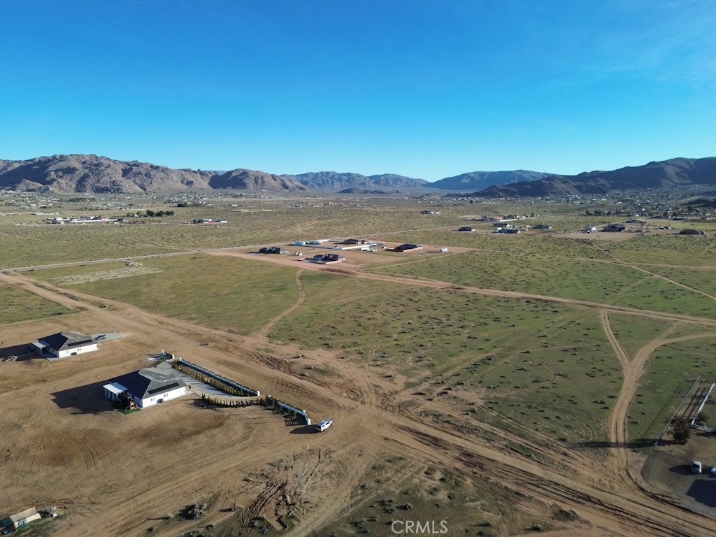 0 , Property Photo 6