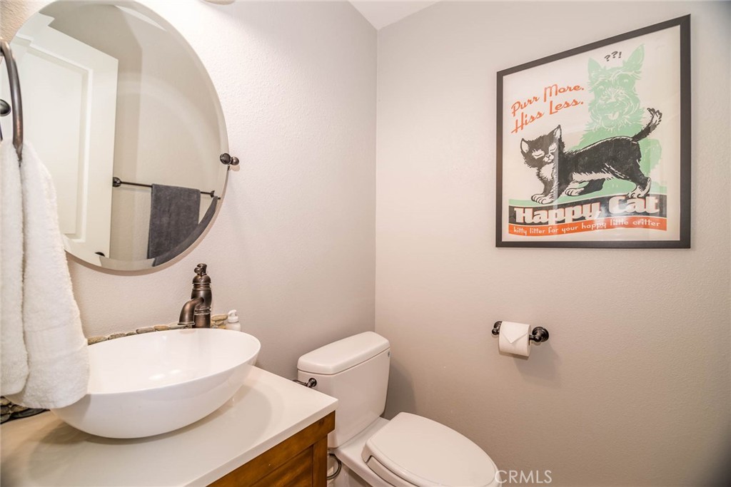 38049 Crocus Lane Property Photo 8