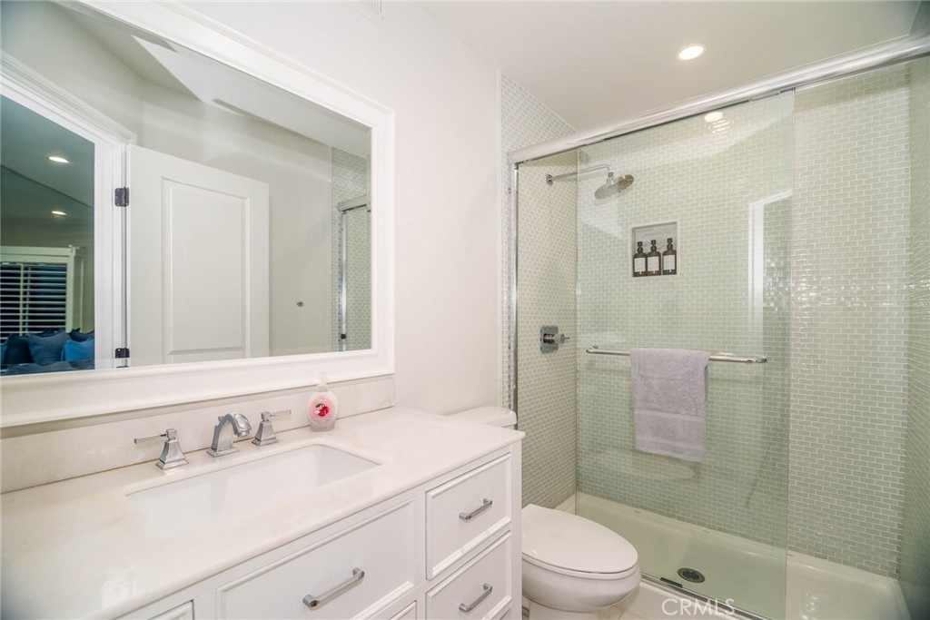 38049 Crocus Lane Property Photo 26