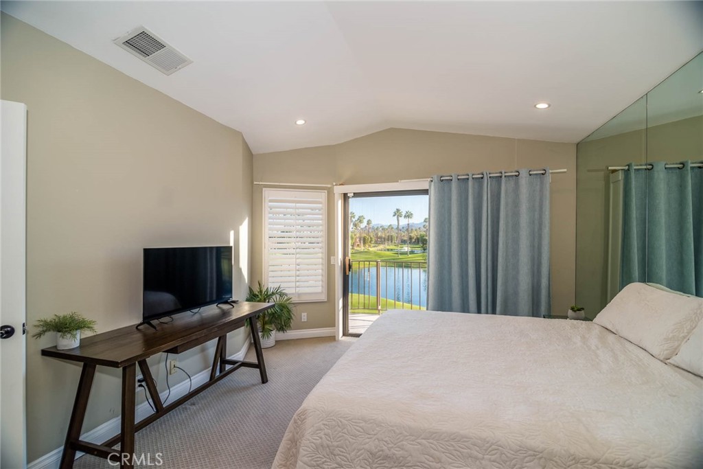 38049 Crocus Lane Property Photo 27