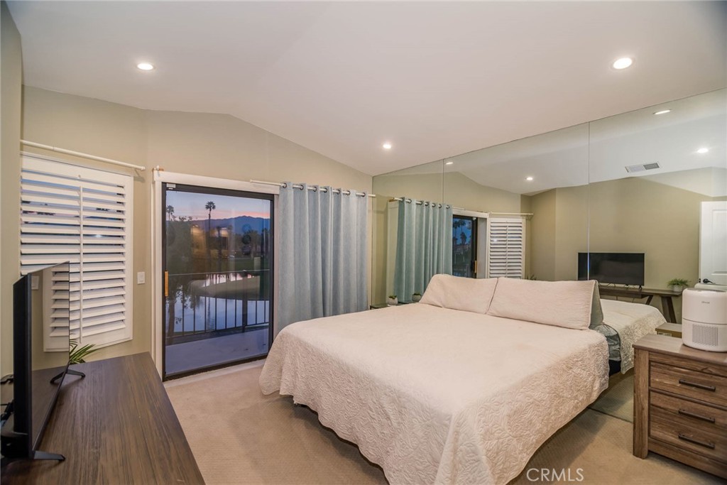 38049 Crocus Lane Property Photo 29