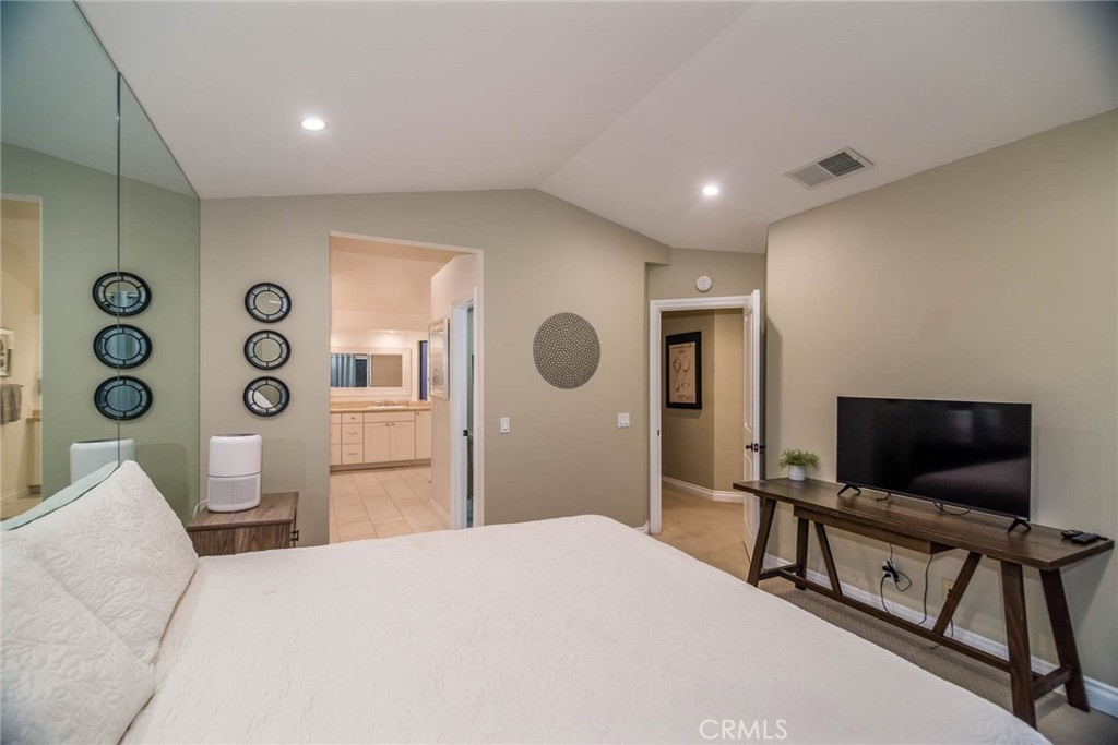 38049 Crocus Lane Property Photo 30