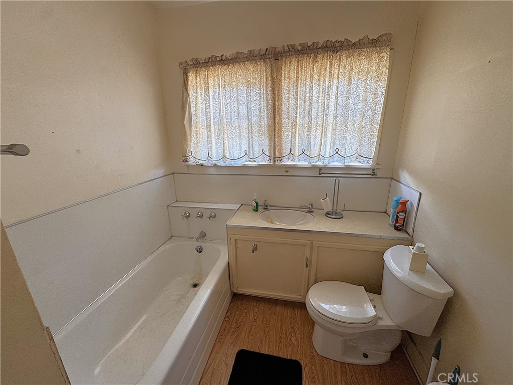 521 E Williams Street Property Photo 9