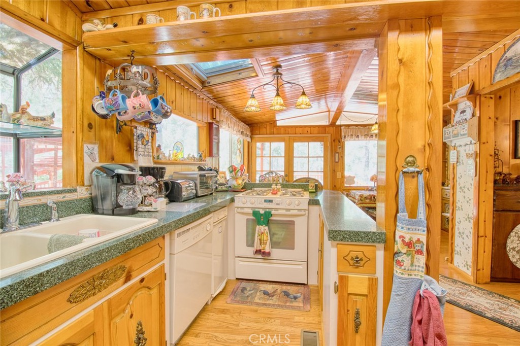 1513 Twin Lakes Property Photo 22