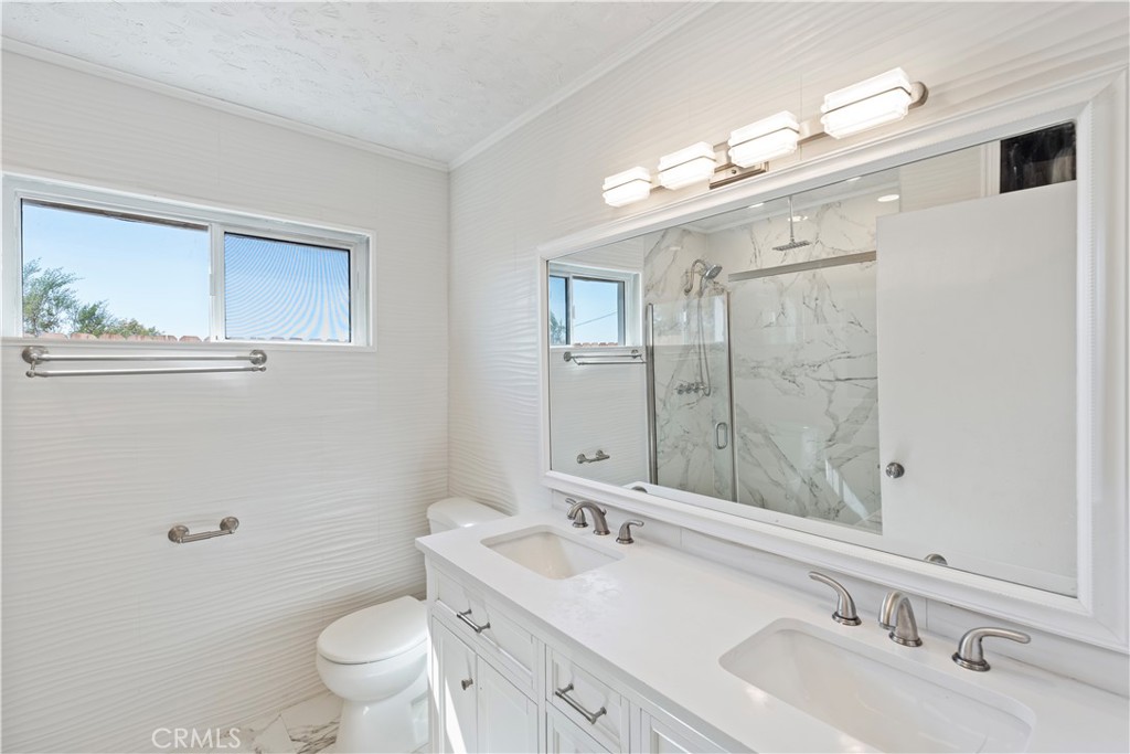 23859 South Road Property Photo 20