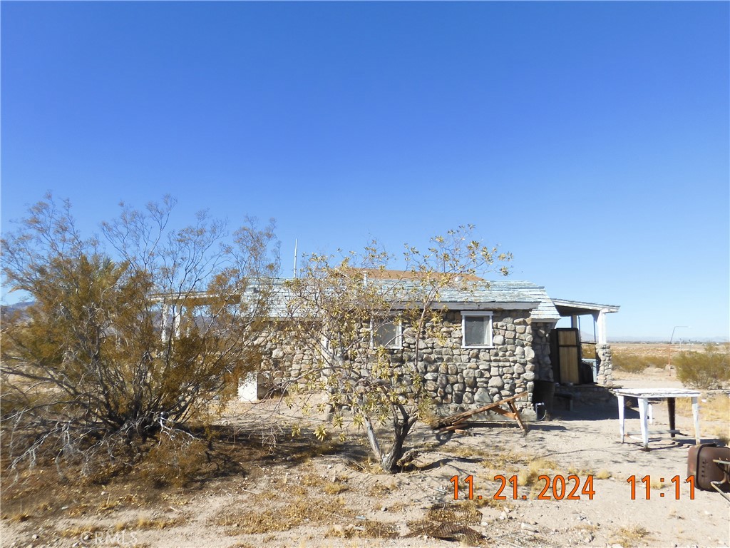 49700 Center Drive Property Photo 7
