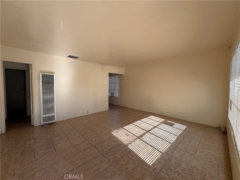 521 E Williams Street Property Photo 15