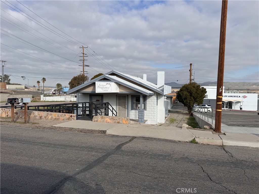 521 E Williams Street Property Photo 26