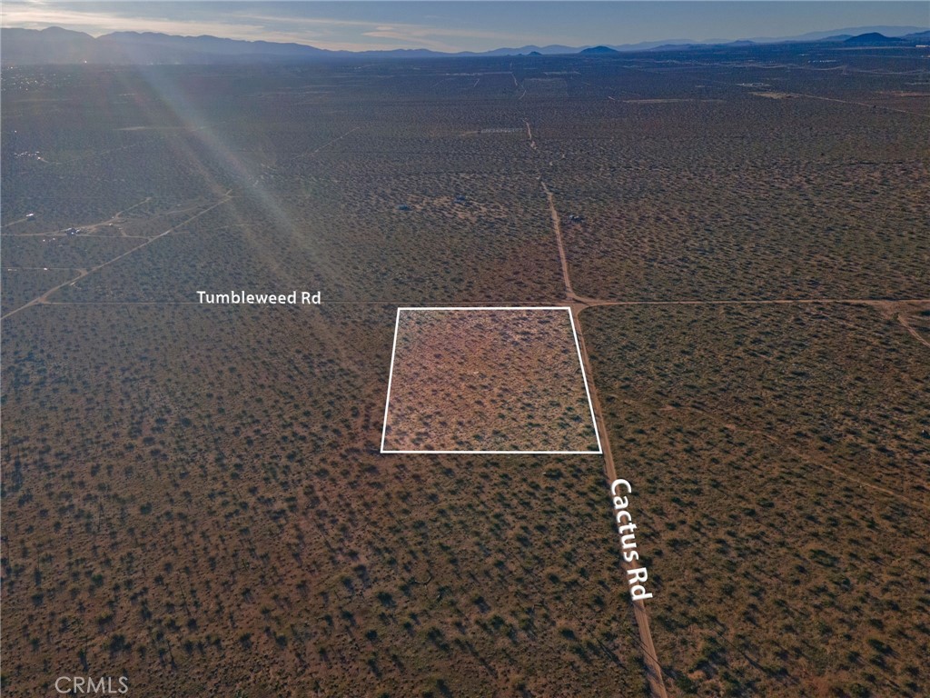 123 Tumbleweed Property Photo 2