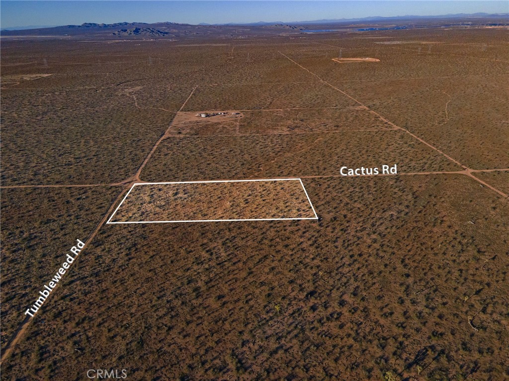 123 Tumbleweed Property Photo 3