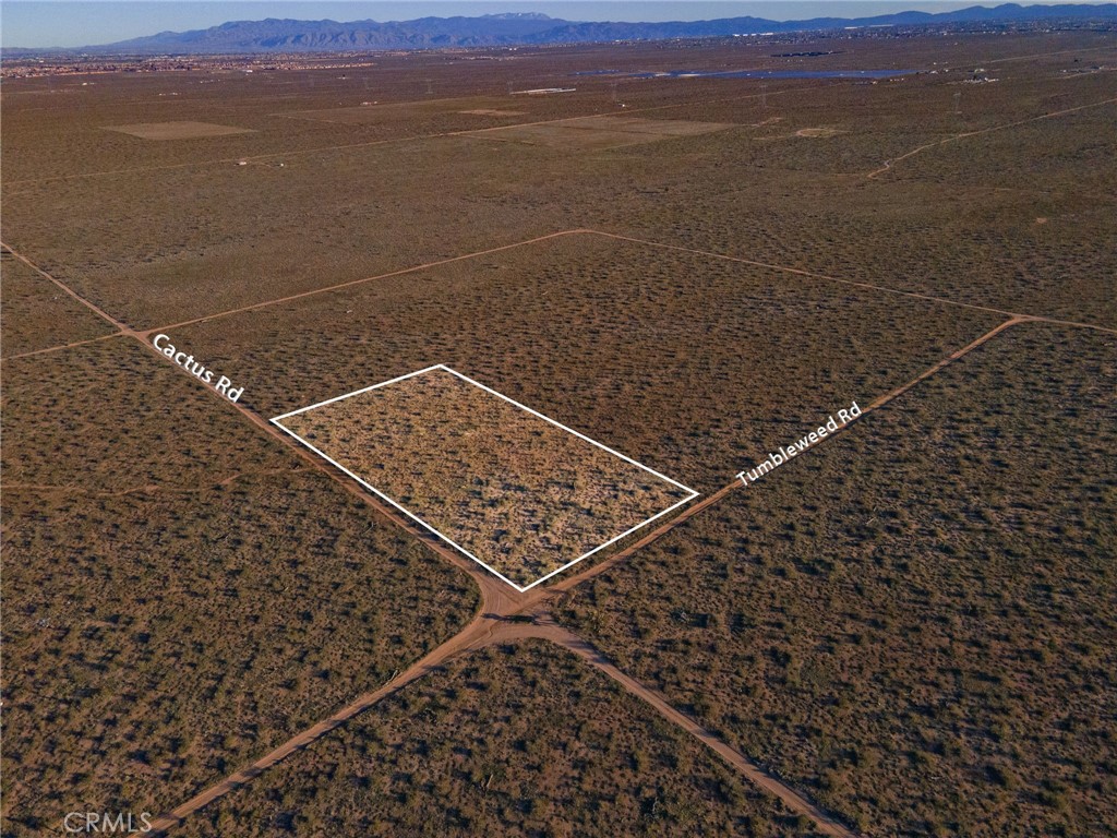 123 Tumbleweed Property Photo 5