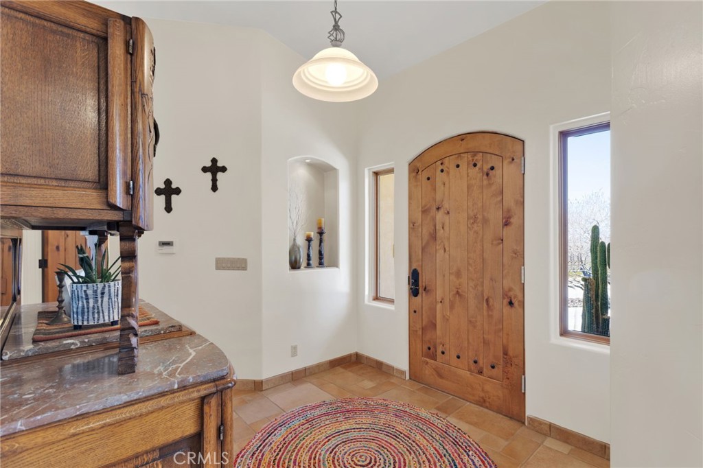 31024 Rabbit Springs Road Property Photo 8
